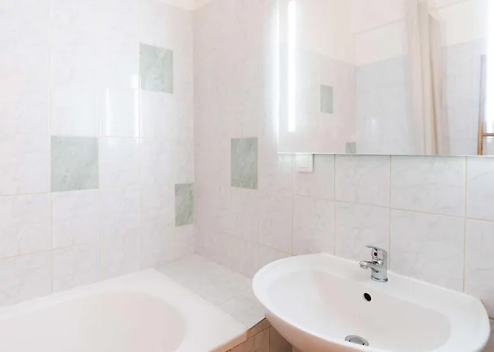 T2 Mezzanine Climatise Renove - Des Chalets, - 6 Pers, Parking, Wifi Option - Fr-1-409-174 *